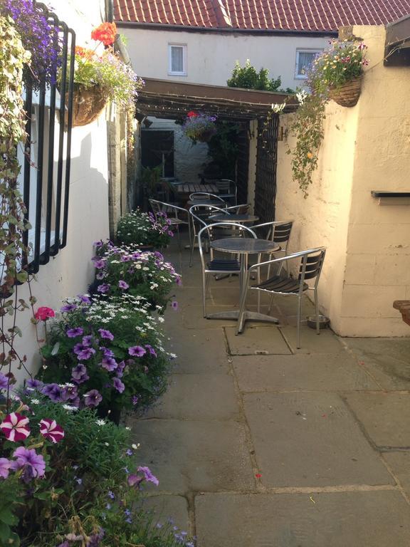 The Royal George Staithes Bed and Breakfast Buitenkant foto